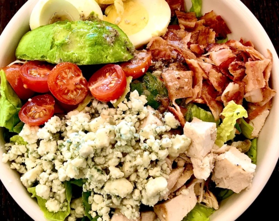10 High-Protein Low-Carb Salads That Are Insanely Delicious
