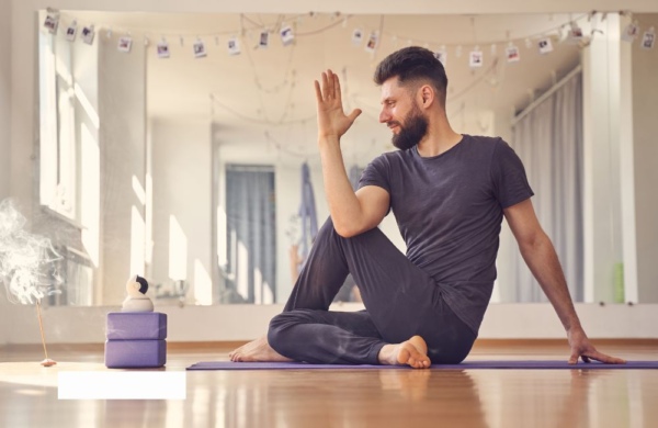 The 8 Best Yoga Poses Every Man Should Be Doing