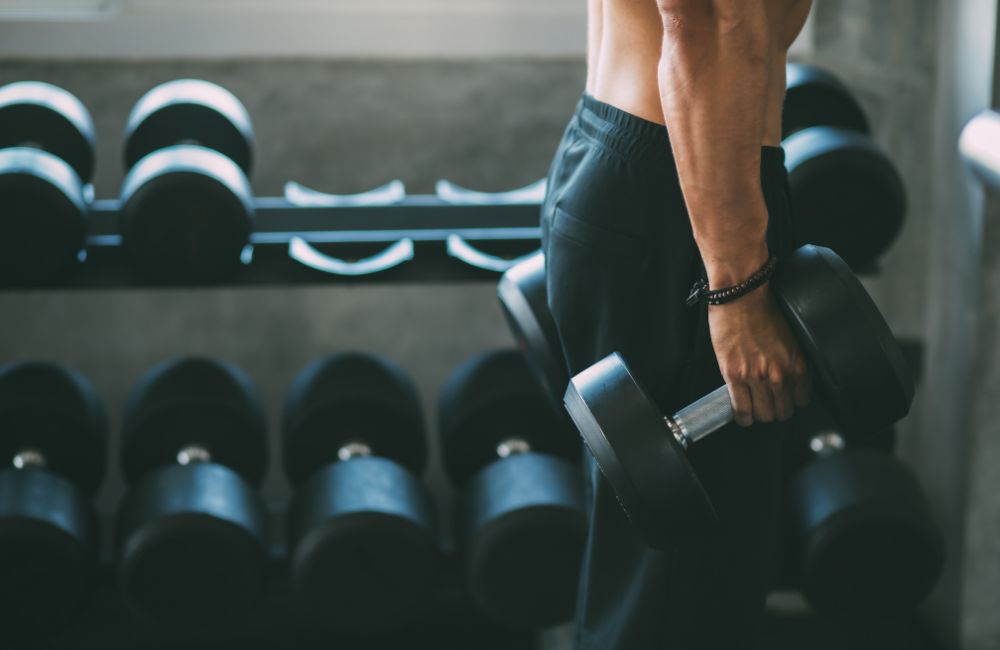 The Best Workout Routine to Build Muscle All Over With Dumbbell